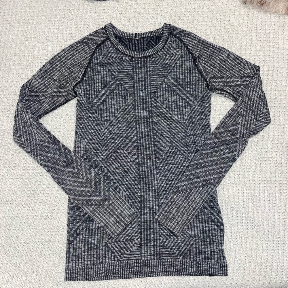 Lululemon Rest Less Pullover Long Sleeve
